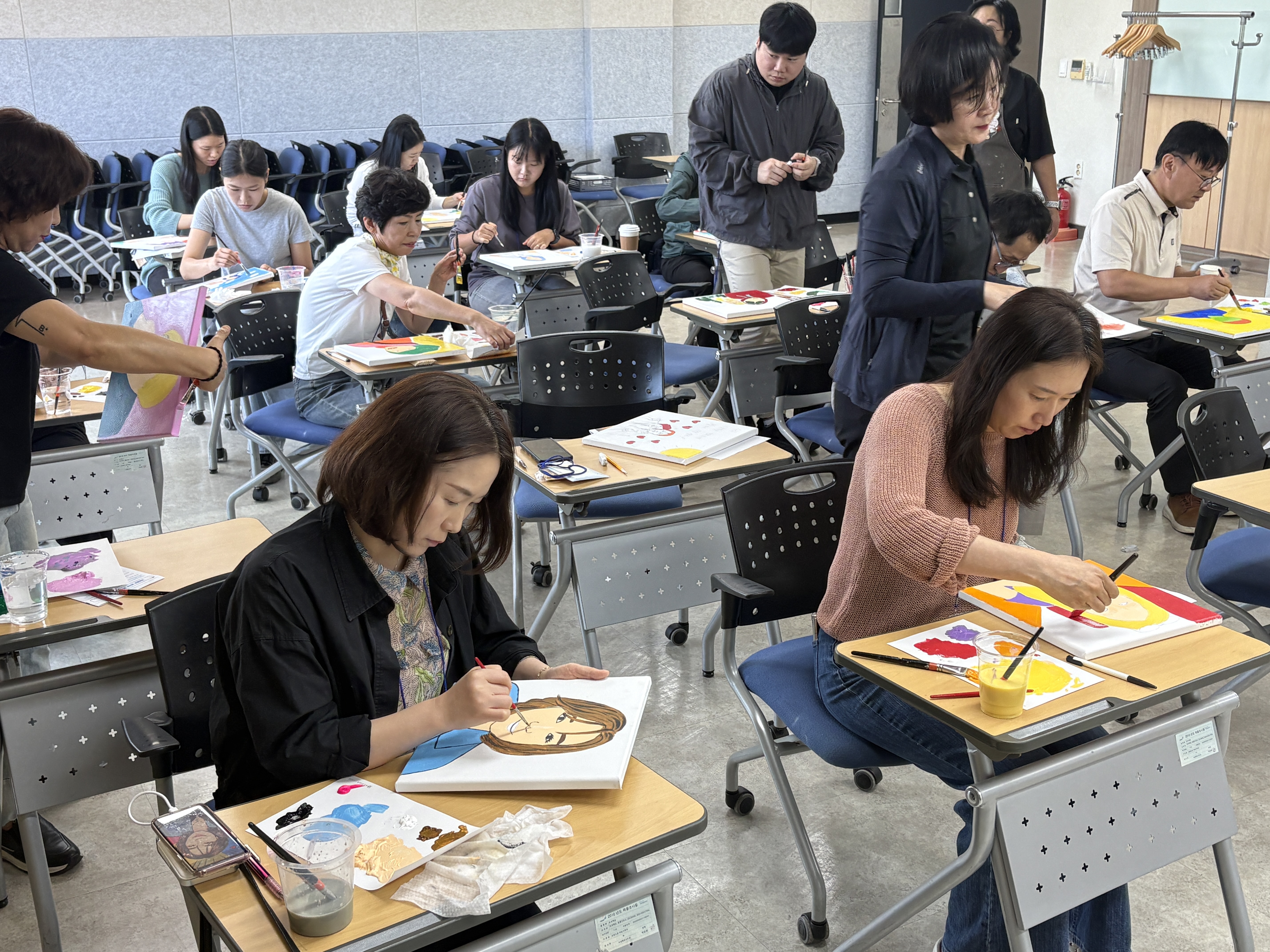 공감해야 보이는 일상 24기